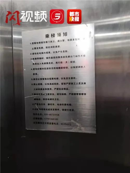 DƬ